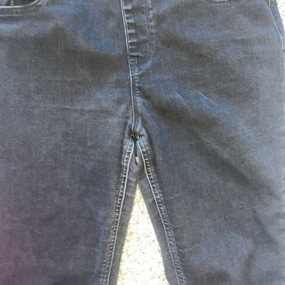 m jeans by maurices™ Cool Comfort Pull On Black Super High Rise Jegging L - Picture 4 of 7